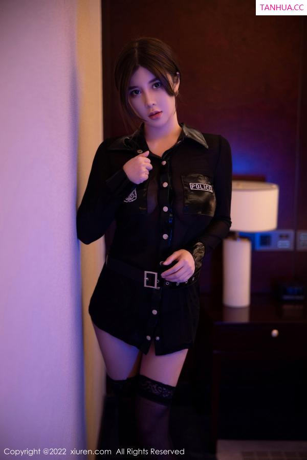 周九九 周jojobaby [XiuRen]高清写真图 2022.10.24 No.5750 周jojobaby 制服黑丝第13张图片